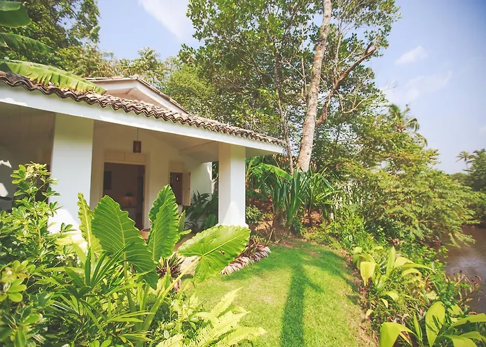 Karmel Villa Thalduwa Island - Five Bedroom Luxury Villa With Private Pool Ahangama